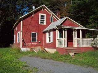 52 Pine Crest Dr, Morrisonville, NY 12962