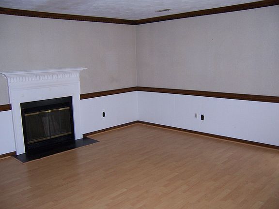 Living Room with Fireplace