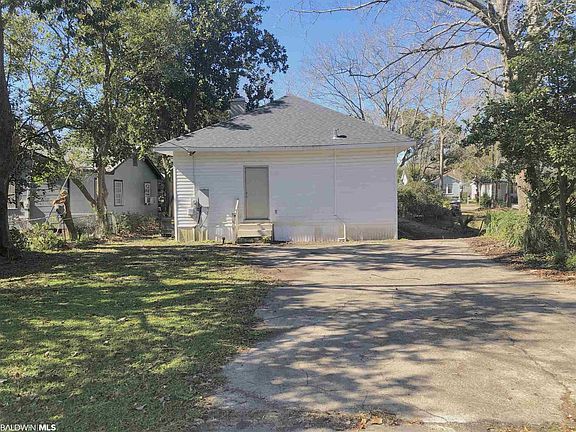 2nd image of 511 Dauphin Island Pkwy