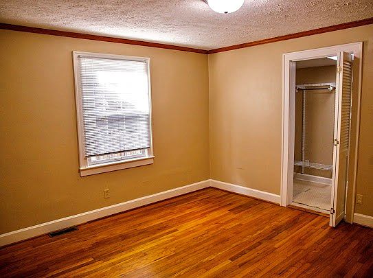 2nd image of 507 Hill Ave