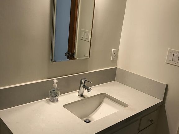 4th image of 1403 N Alta Vista Blvd APT 9