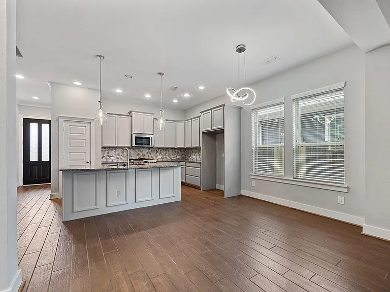 18419 Blue Hollow Heights Dr — Photo 8