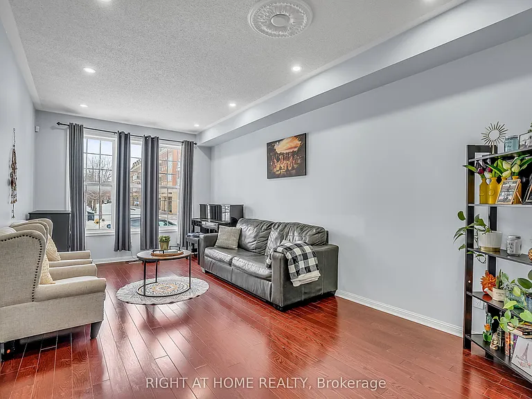 89 Cornell Park Ave — Photo 5