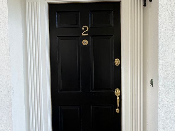 681 S Orange Grove Blvd APT 2