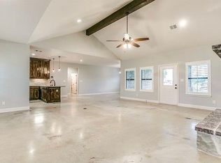 601 W North Woody Rd, Azle, TX 76020