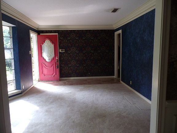 3rd image of 5603 Turtle Creek Dr