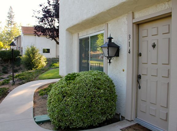 4th image of 314 Green Moor Pl