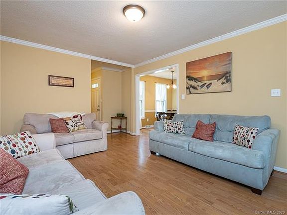 3rd image of 9317 Central Dr