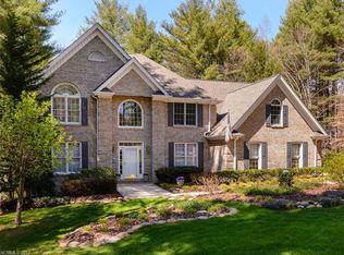 7 Dunnwoody Ct, Arden, NC 28704