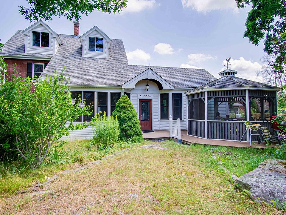 212 Needham St, Dedham, MA 02026 Zillow