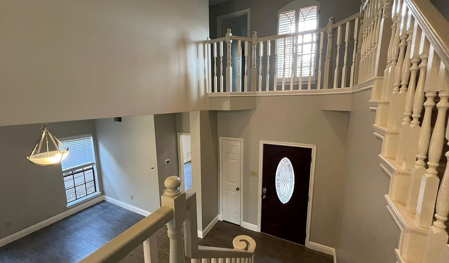 3 bed, 2.5 bath, 2306 sqft, $2,100 — Photo 4