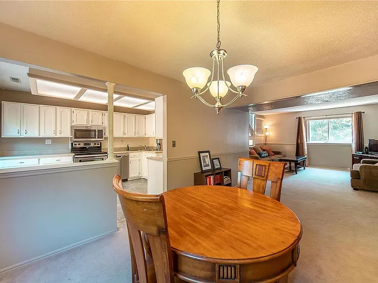 129 Carmel Woods Dr — Photo 10