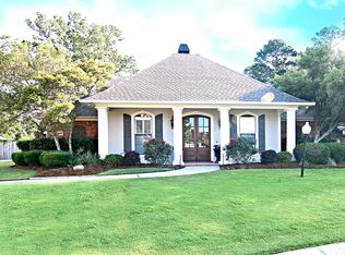468 Grand Oaks Dr, Shreveport, LA 71106