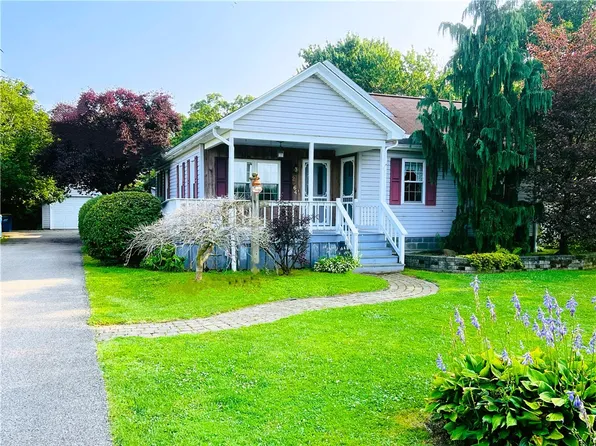 2764 Old Butler Rd, New Castle, PA 16101