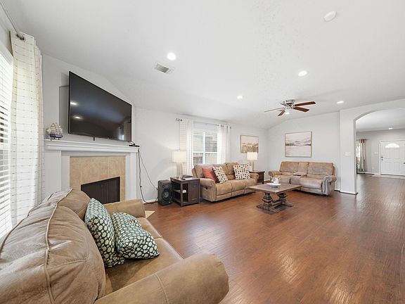 3rd image of 25707 Crisp Spring Ln