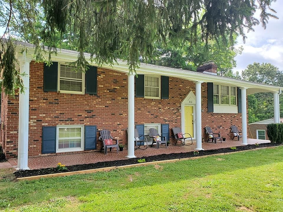 1st image of 813 Hazelwood Ln