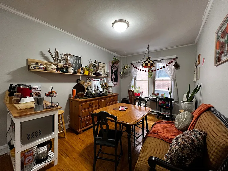 1056 W Cornelia Ave #2 — Photo 6