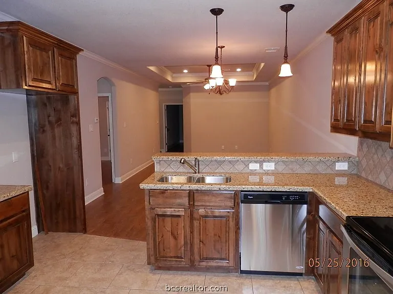 3822 Estes Park — Photo 4