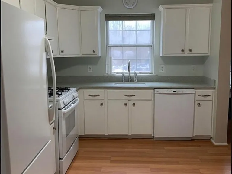3081 Cypress Ct — Photo 6