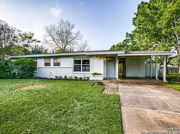 2nd image of 2806 Albin Dr