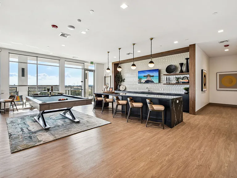 Verdell Pointe — Photo 2