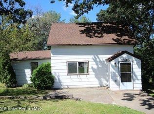 1306 S Vine St, Fergus Falls, MN 56537