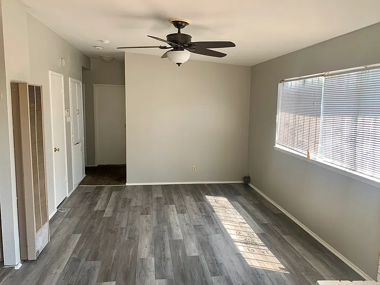 332 W Myers Ave — Photo 5