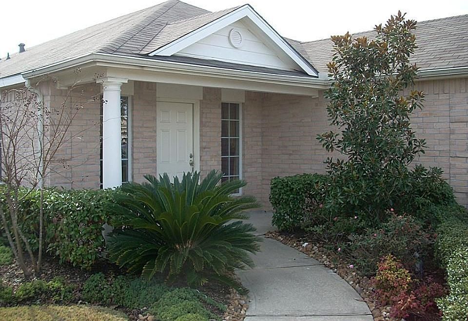 2nd image of 18835 Dennington Dr