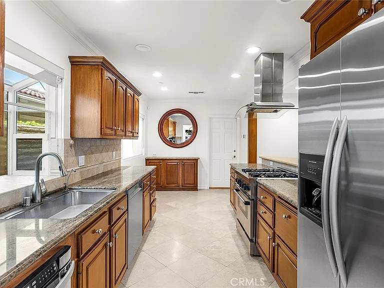 412 Evening Star Ln — Photo 11