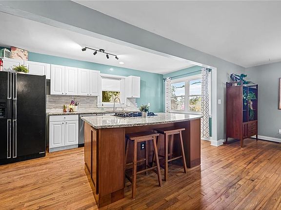 2nd image of 3108 N Druid Hills Rd NE