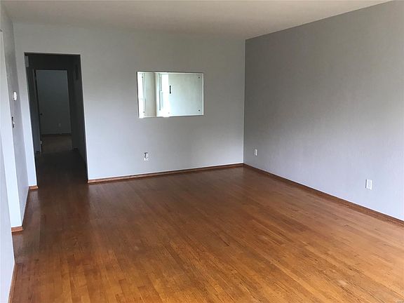 3rd image of 515 Eastern Ave