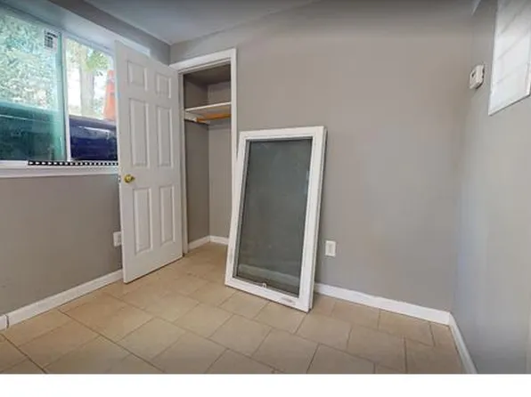 348 Targee St #1B, Staten Island, NY 10304
