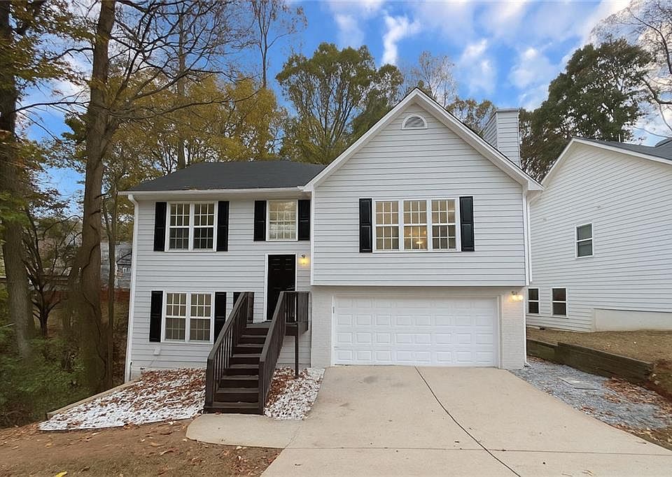 1st image of 565 Paris Dr