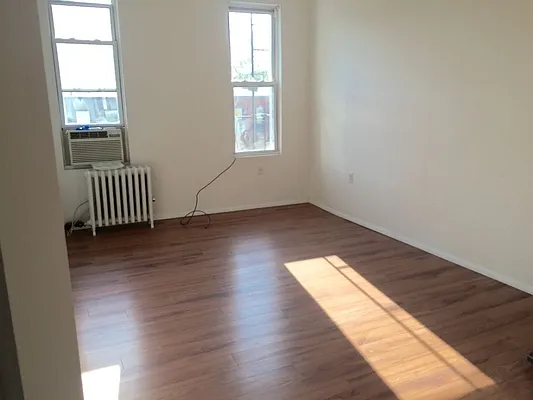 Rented by MNS | media 24