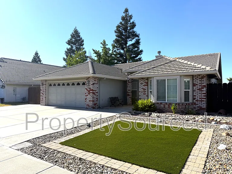 1769 Nehemiah Dr — Photo 3