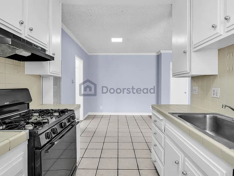 3126 S Canfield Ave #7 — Photo 11