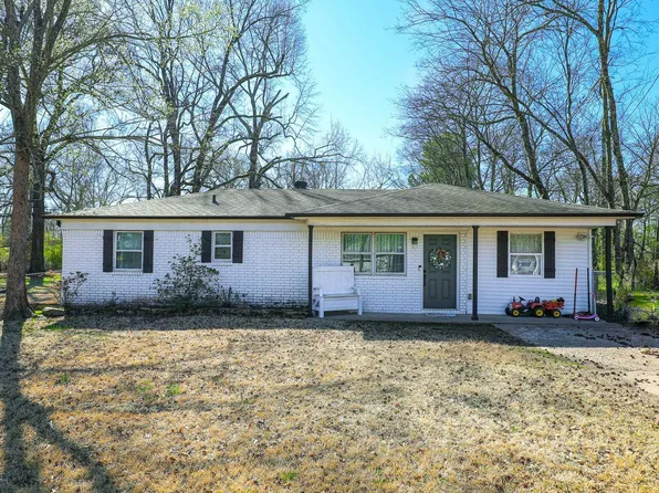 2875 Lakeland Dr, Benton, AR 72019