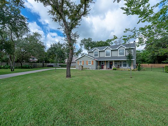 4th image of 425 Sand Creek Ln
