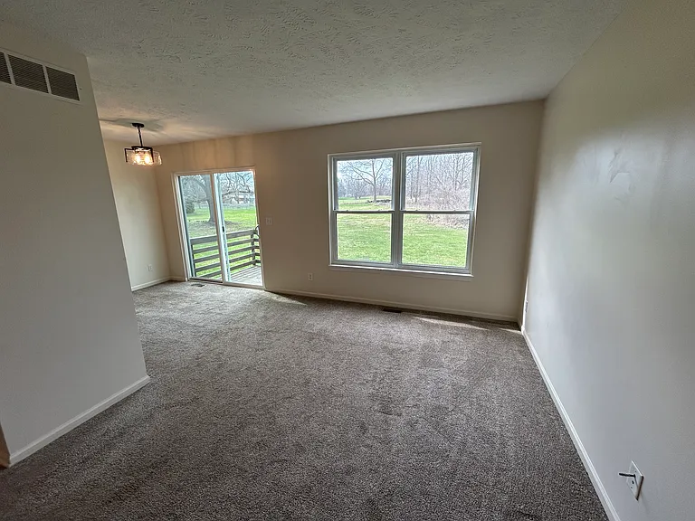 625 Renker Rd — Photo 10