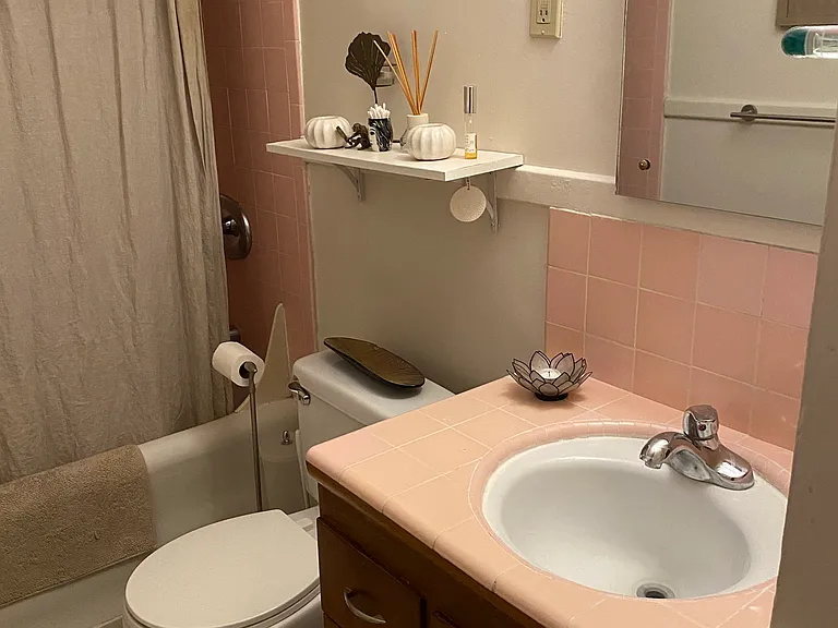 2044 Yale Ave E #302 — Photo 8