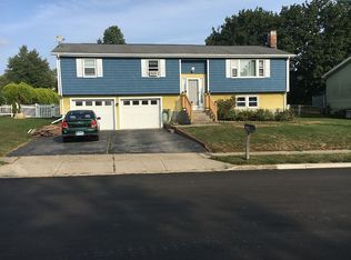 152 Capstan Ave, Groton, CT 06355