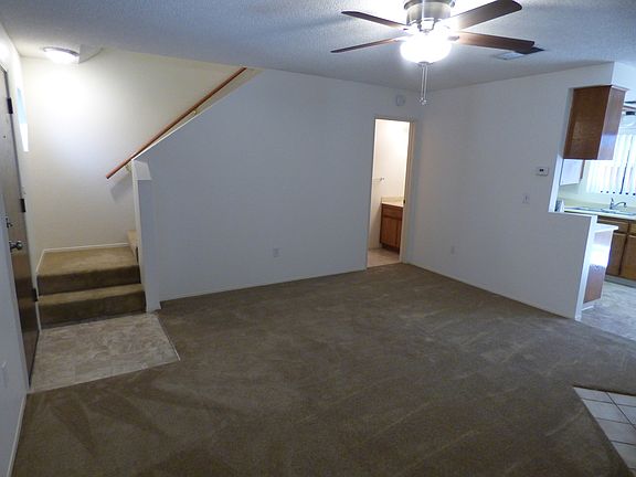 5th image of 4564 Mississippi St APT 3
