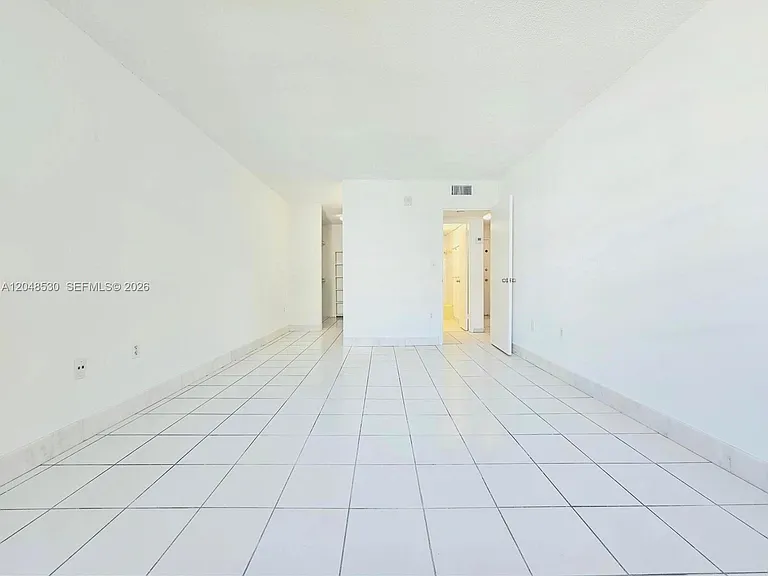 1225 NE 124th St #35B — Photo 13