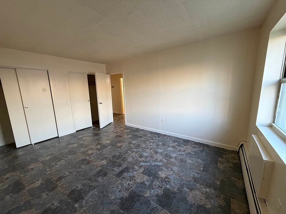 1st image of 2538 Valentine Ave APT 2D