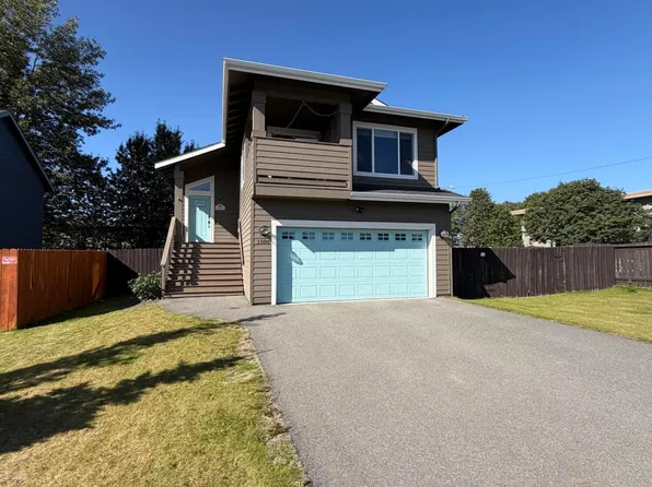 1006 Northpointe Bluff Dr, Anchorage, AK 99501