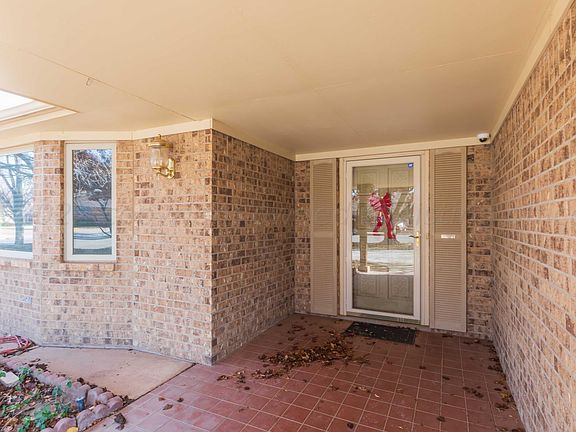 4th image of 2376 Beech Ln