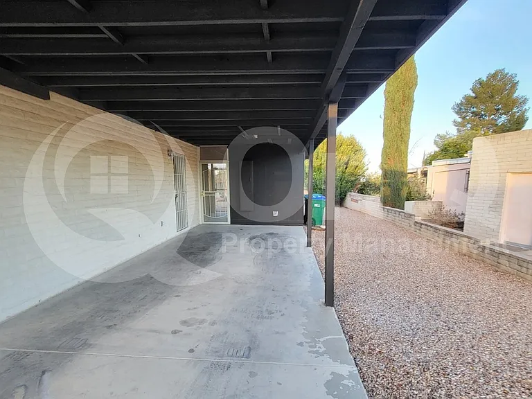 905 S La Bellota — Photo 11