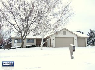 209 W Wayfarer Ln, Appleton, WI 54913