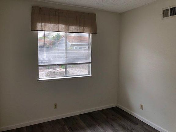 5th image of 3853 Jacana Lake Ct