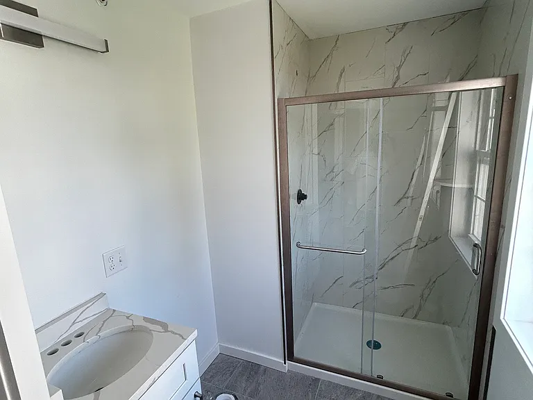 13 Frank St #B2 — Photo 7